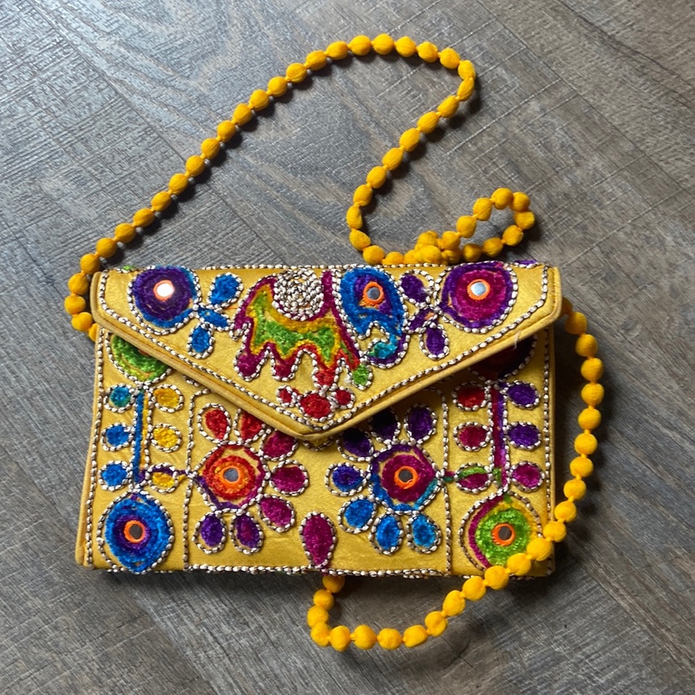 Vintage Yellow Embroidered Purse